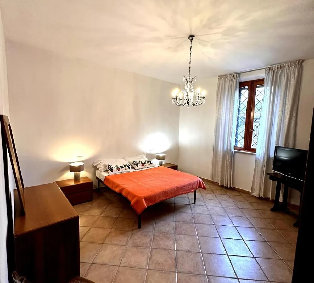 Al-Ma Appartamento Near Cisanello Pi بيزا 0*,  إيطاليا